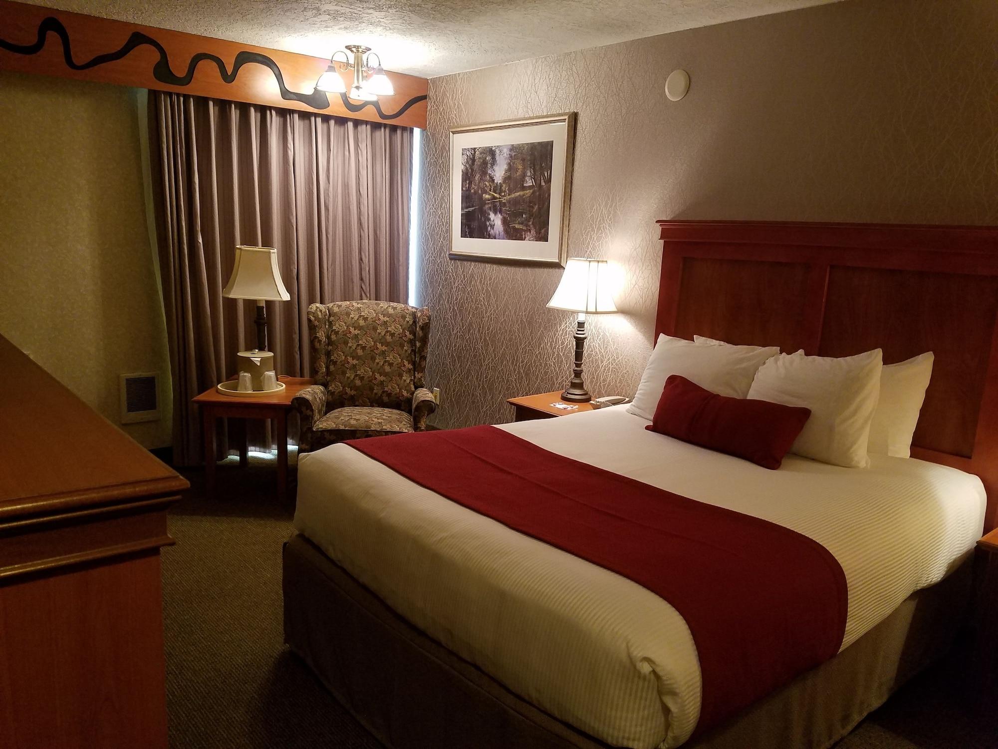 Best Western Plus Rivershore Hotel Oregon City Exterior photo